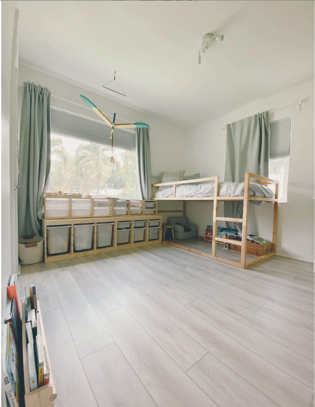 Castaway Oak Vinyl Plank