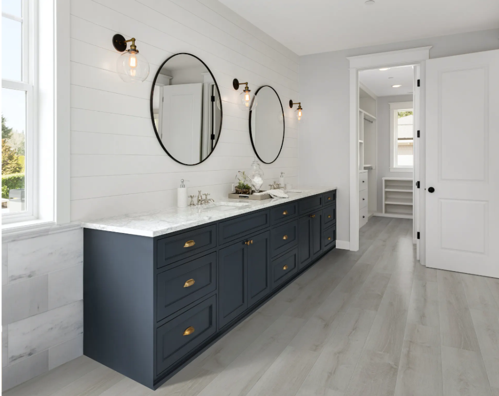 White Aspen Vinyl Plank